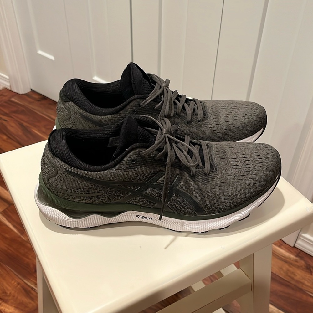 Gel-Nimbus 24 Olive Canvas/Gunmetal
